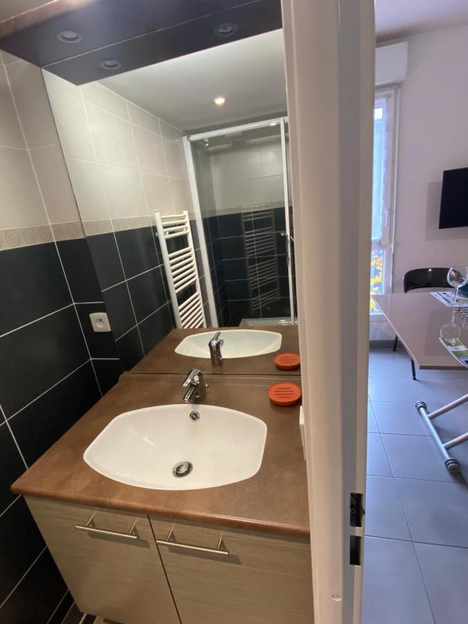 Studio Chic Little Boheme Proche Hopitaux, 15 Mn Du Centre Lyon Luaran gambar